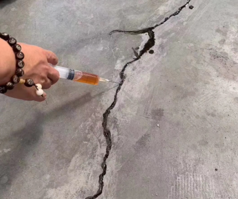 毕节混凝土裂缝修补技术详解​